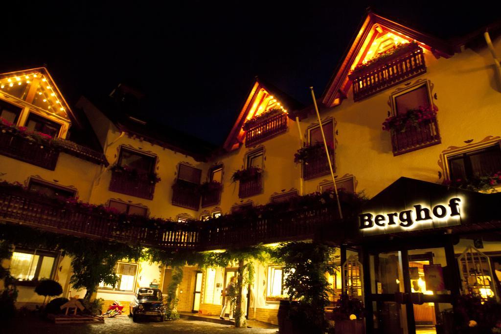 Hotel - Restaurant Berghof Berghausen  エクステリア 写真